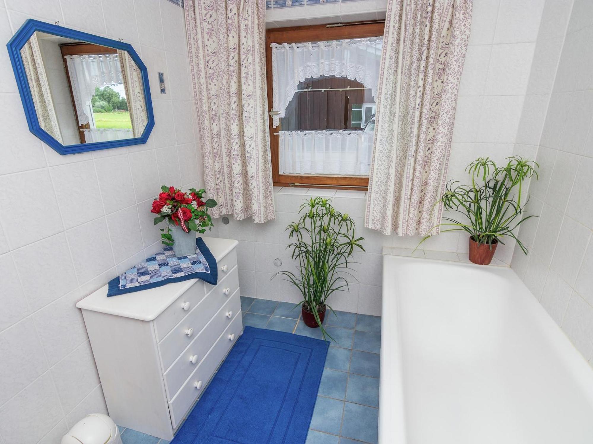 Alluring Holiday Home In Ubersee With Whirlpool Ngoại thất bức ảnh